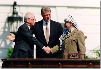 Bill_Clinton_Yitzhak_Rabin_Yasser_Arafat_at_the_White_House_1993-09-13